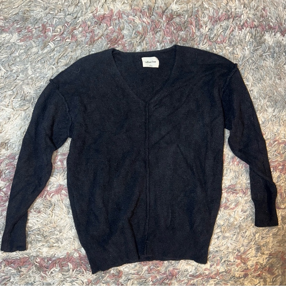 Aritzia x Wilfred Free black sweater S
